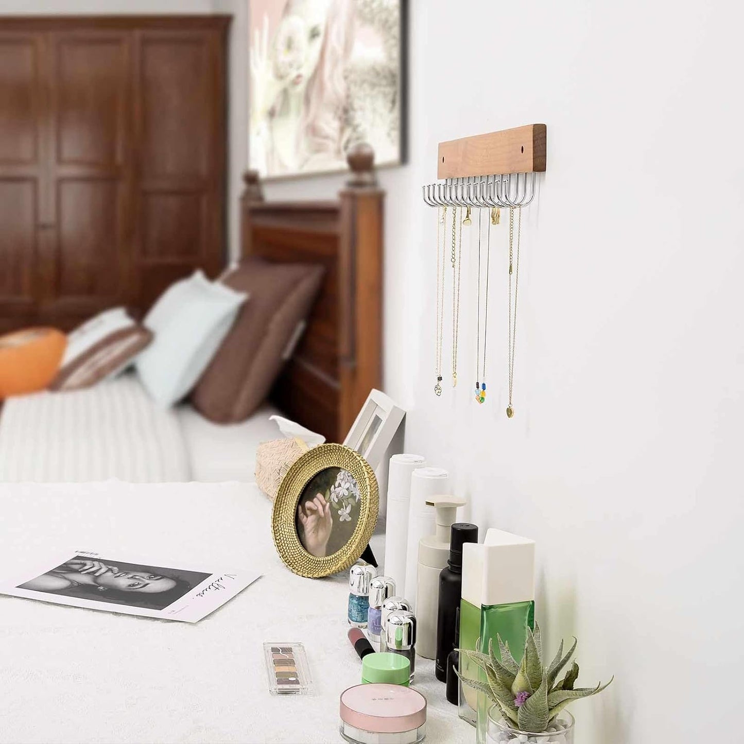 Wall Mounted Necklace Holder, Farmhouse Style Necklace Holder, Tangle Free Wall Jewelry Organizer with 28 Hooks(2 Packs,Natural)