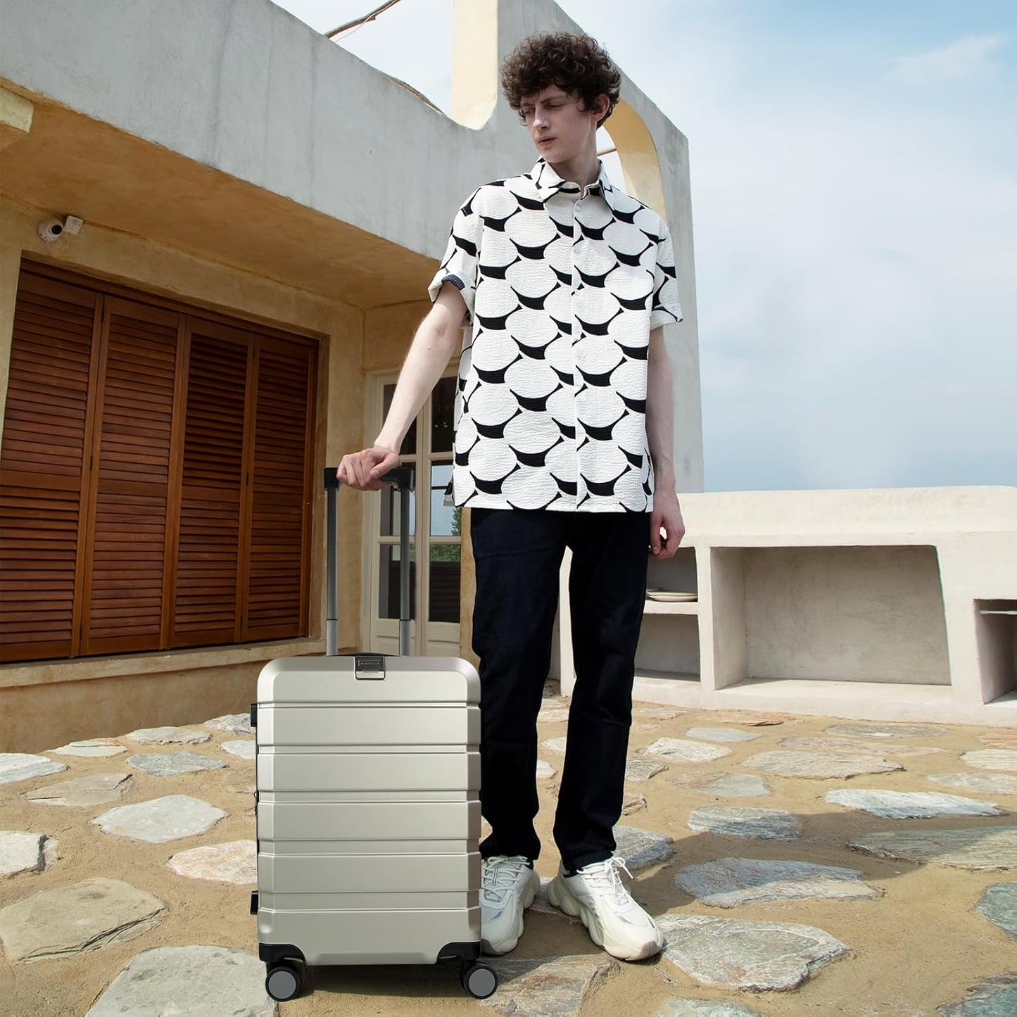 KROSER Hardside Expandable Carry On Luggage with Spinner Wheels & Built-in TSA Lock, Durable Suitcase Rolling Luggage with USB Port, Carry-On 20-Inch Champagne