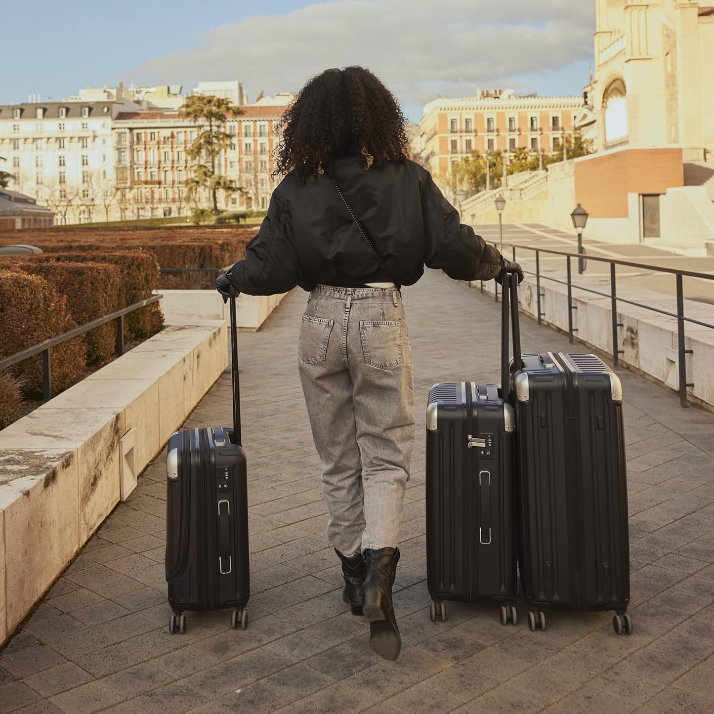 LEVEL8 Grace Luggage Sets Hardshell Suitcase with Wheels, Sturdy Large Suitcase Tsa Lock 20 Inch Expandable Carry on 24 Inch 28 Inch Checked Luggage, 3-Piece Set (20/24/28), Black