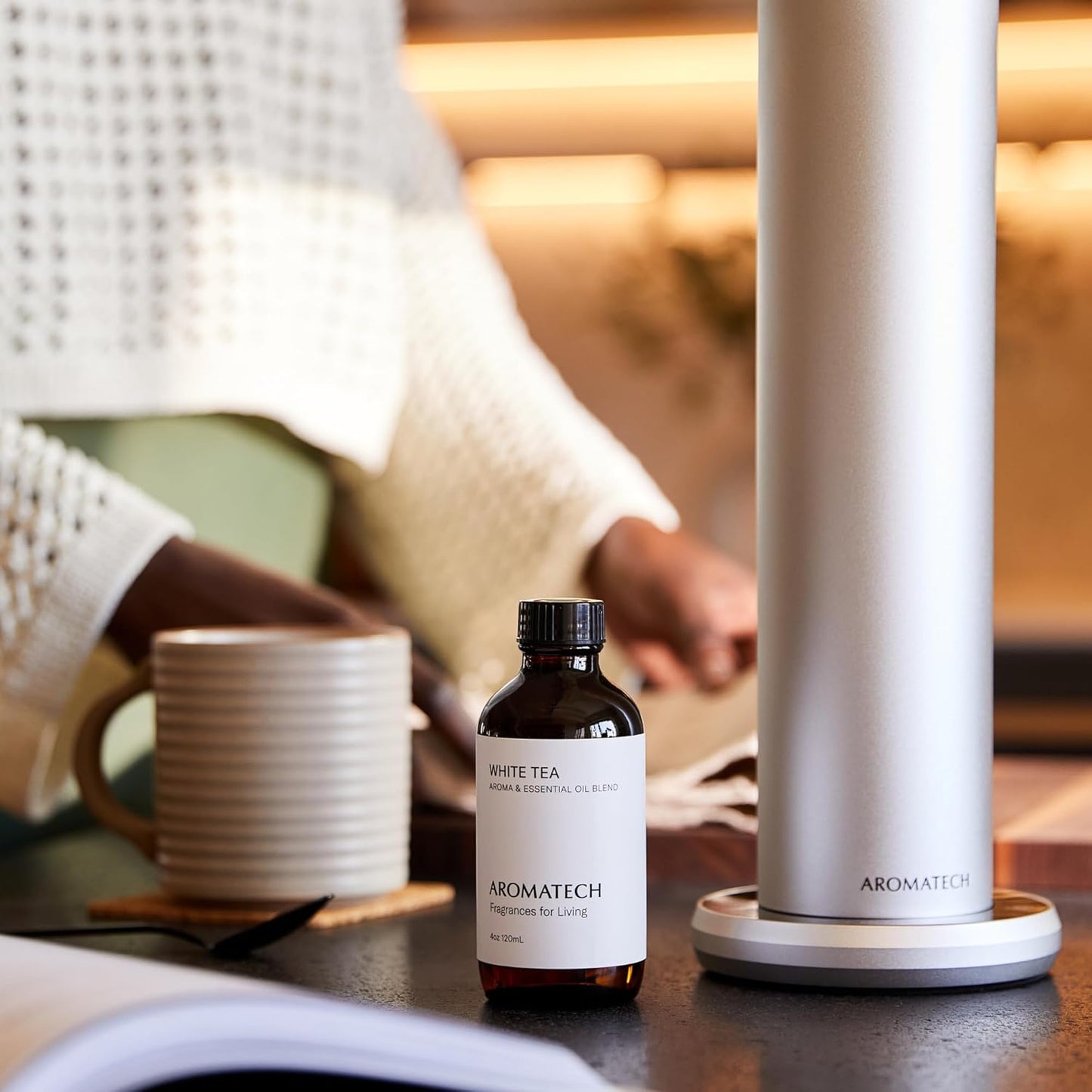 Aromatech White Tea Aroma Essential Oil Blend: Luxury Hotel inspired Aromatherapy with White Tea, Orange & Palo Santo for Ultrasonic Diffusers & Nebulizers - 2 fl oz, 60 mL