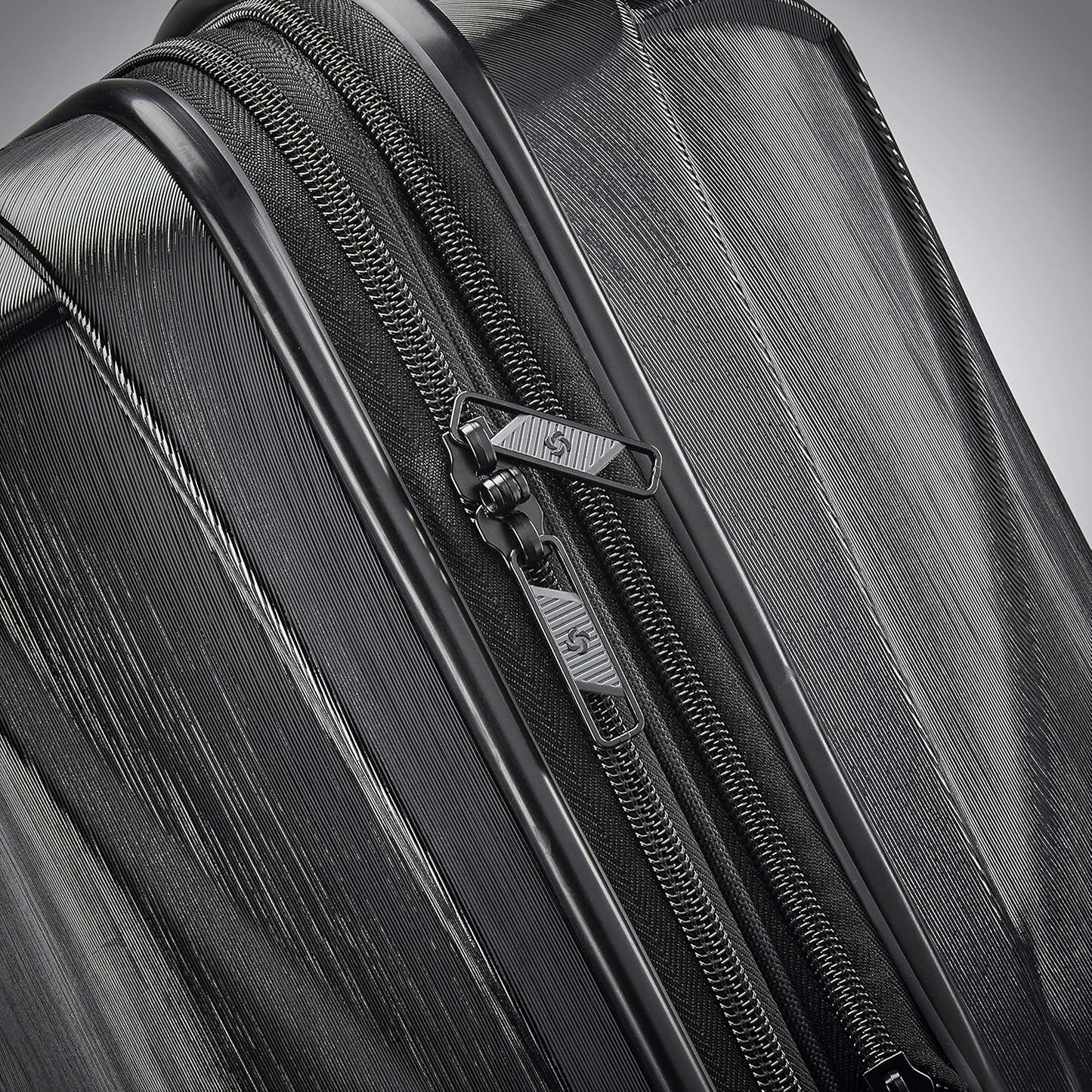 Samsonite Centric 2 Hardside Expandable Luggage with Spinner Wheels, 2-Piece Set (20/28),Black