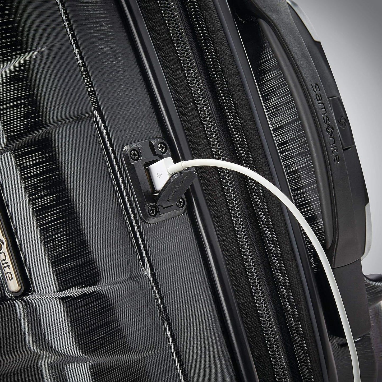 Samsonite Centric 2 Hardside Expandable Luggage with Spinner Wheels, 2-Piece Set (20/24), Black