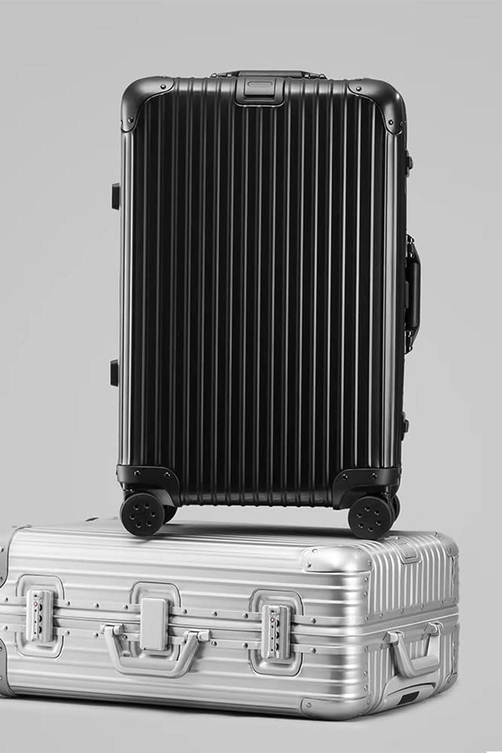 HotWay 24 Inch All Aluminum Checked In Luggage with Wheels, Hard Shell Zipperless Suitcase with TSA Locks, Silver Travel Luggage (22x14x9 Airline Approved), Black