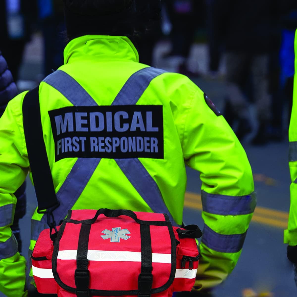 NOVAMEDIC Professional Red First Responder Bag – 17” x 9” x 7” | Empty EMT Trauma Kit Carrier with Removable Dividers, Reflective Strips, Water-Resistant Base