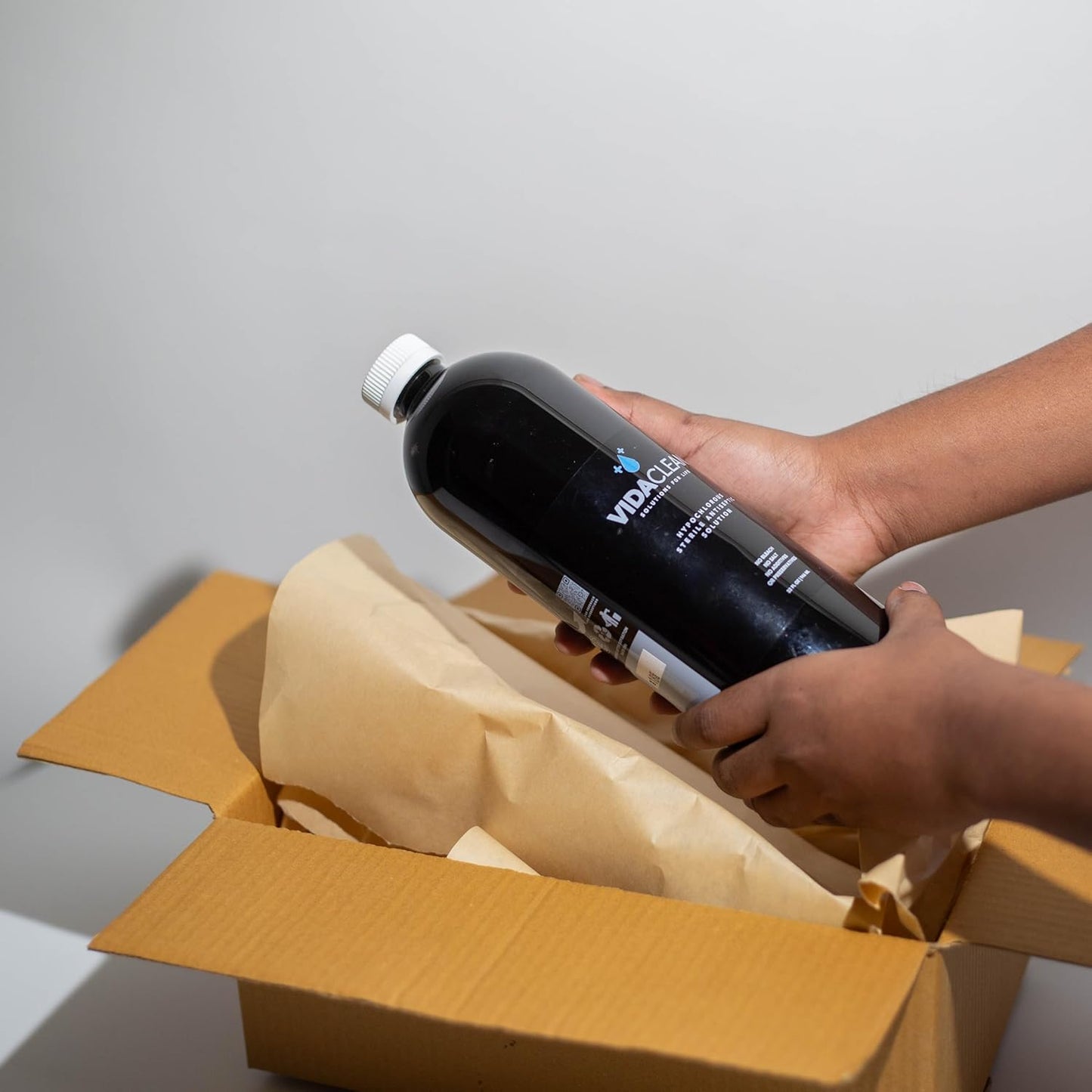 VidaClean - Hypochlorous Acid Solution 32 oz | Wound Wash | Antifungal I Produced in USA