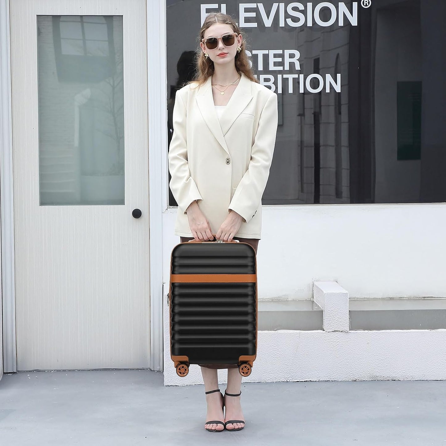 Kono Airline Approved Carry On Luggage, 22x14x9 inches, 20 Inch Expandable Lightweight Hardshell Suitcase with TSA Lock, (Black Brown, Suitable for 1-3 Days of Travel)