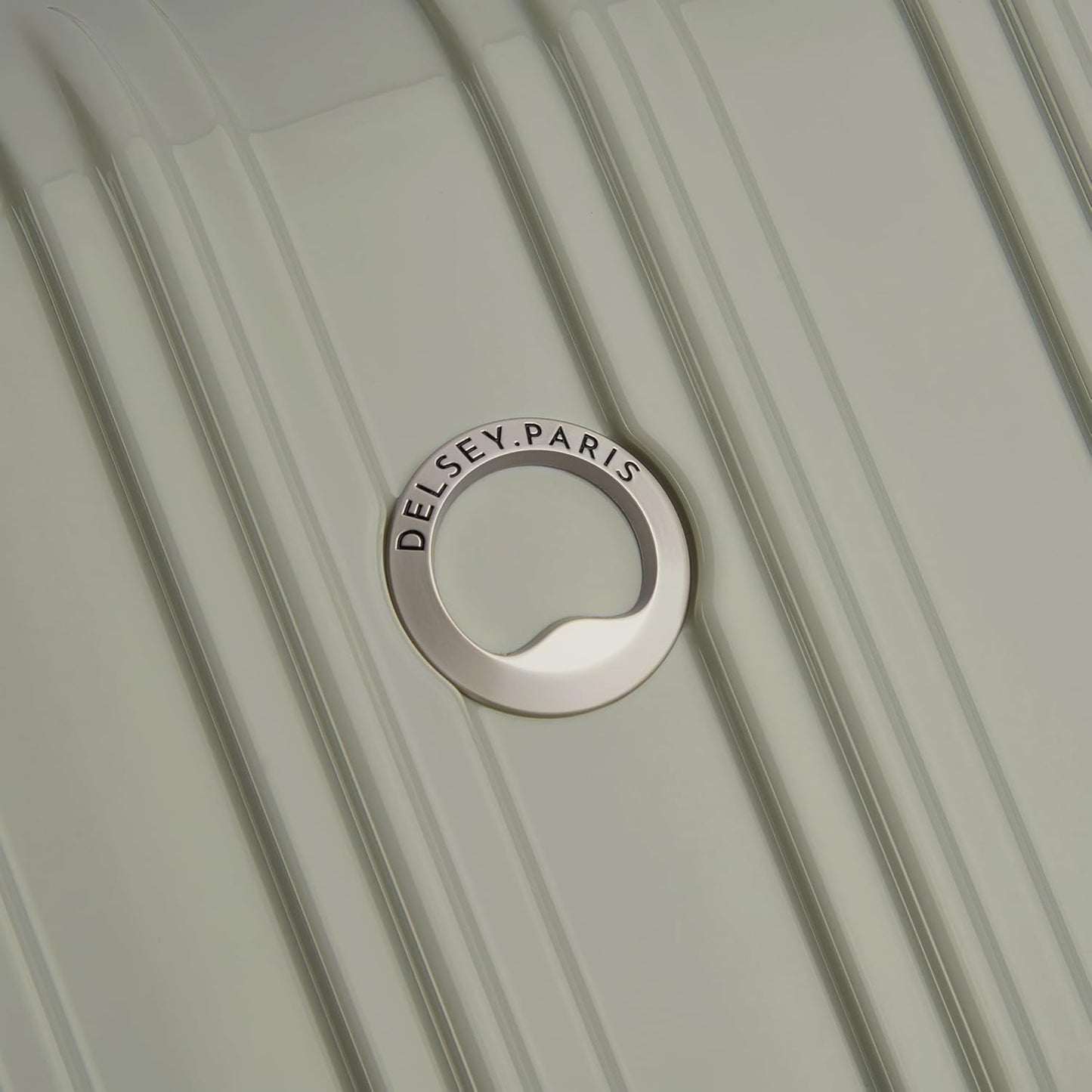 DELSEY PARIS Helium Aero Hardside Expandable Luggage with Spinner Wheels, Latte, Checked-Medium 24 Inch