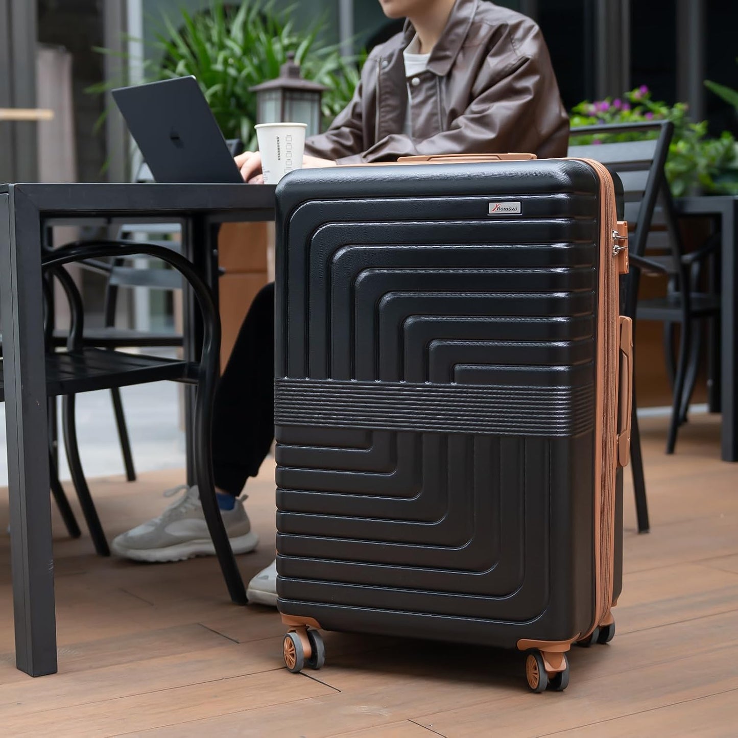 Romswi Expandable 28" Checked Luggage,Large Hardshell Suitcase with Double Spinner Wheels for 20% More Space, Airline Approved Lightweight Hardside Luggage, Scratch-Resistant & YKK Zipper,Black