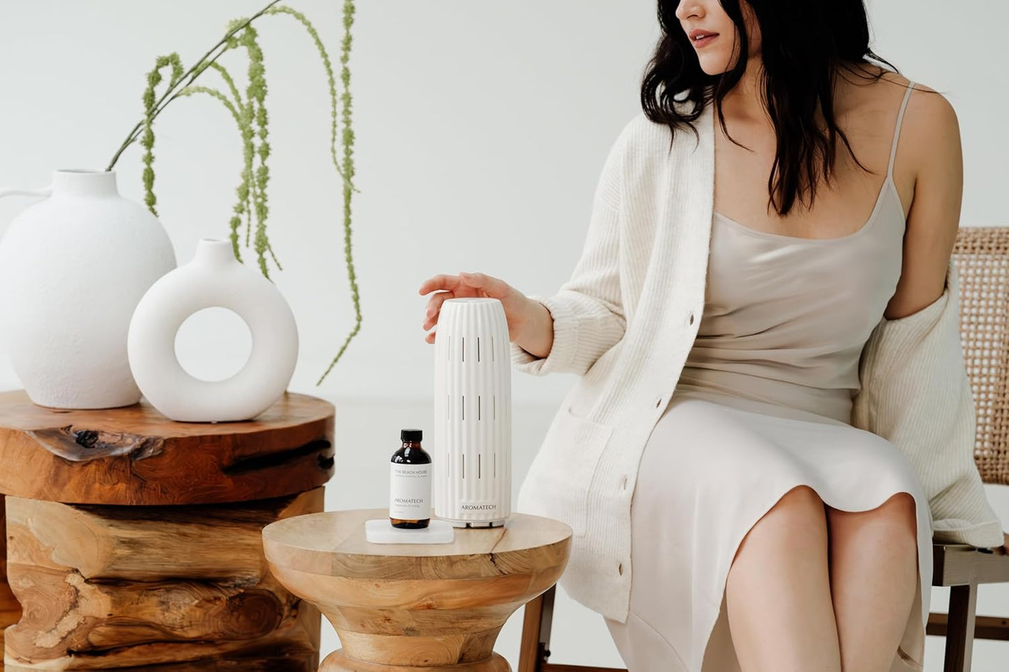 AromaTech The Beach House Aroma Essential Oil Blend: Luxury Hotel Inspired Aromatherapy with Bergamot, Coconut Milk & Sandalwood for Ultrasonic Diffusers & Nebulizers - 4 fl oz, 120 mL