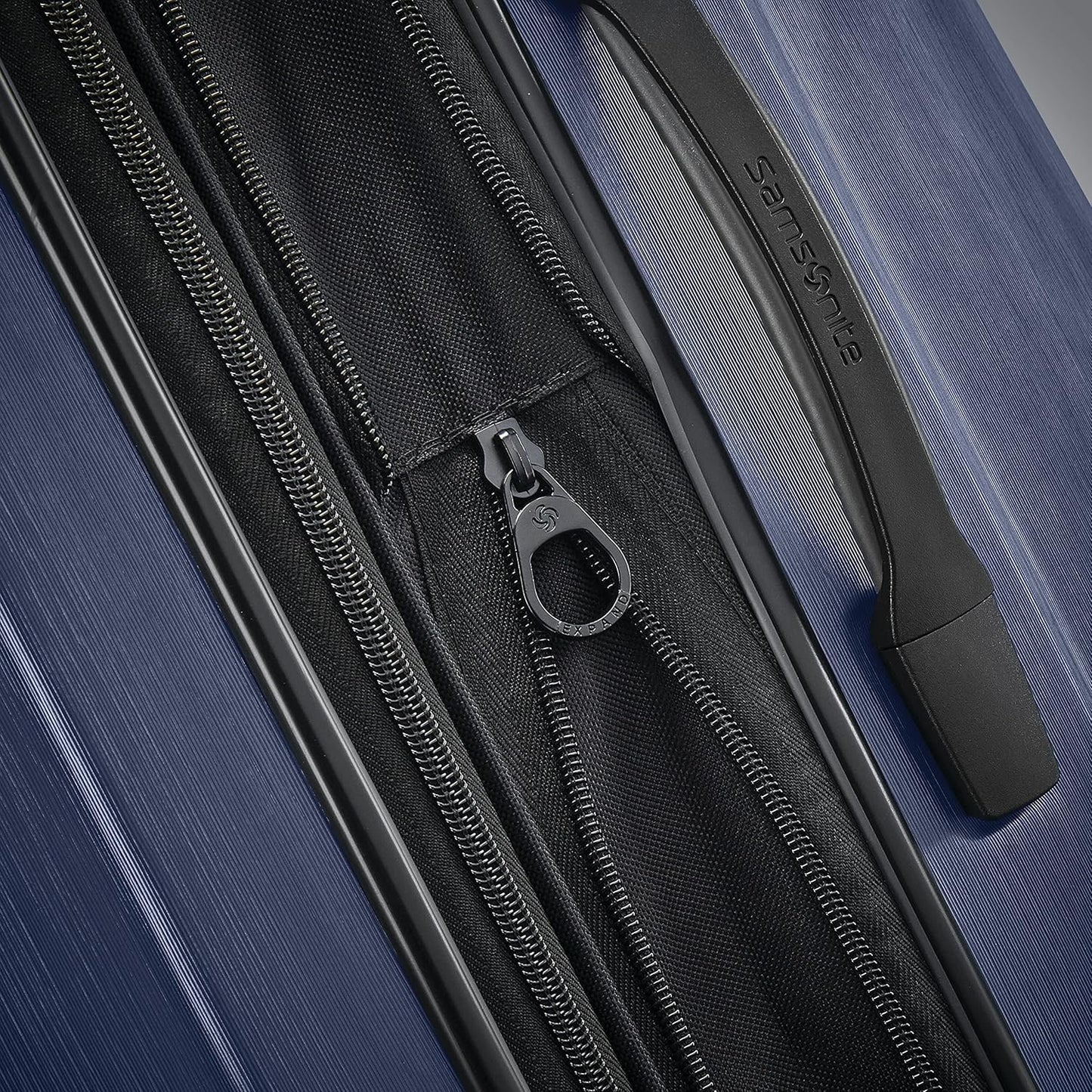 Samsonite Centric 2 Hardside Expandable Luggage with Spinner Wheels, True Navy, 3-Piece Set (20/24/28)